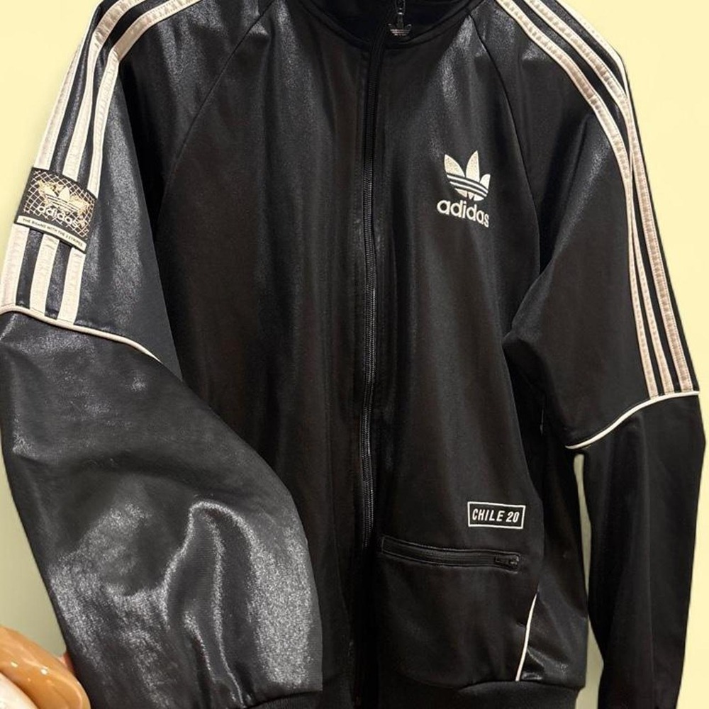 RARE Adidas Originals Chile 20 shiny Track Jacket rare GOLD BADGE Trefoil Men S